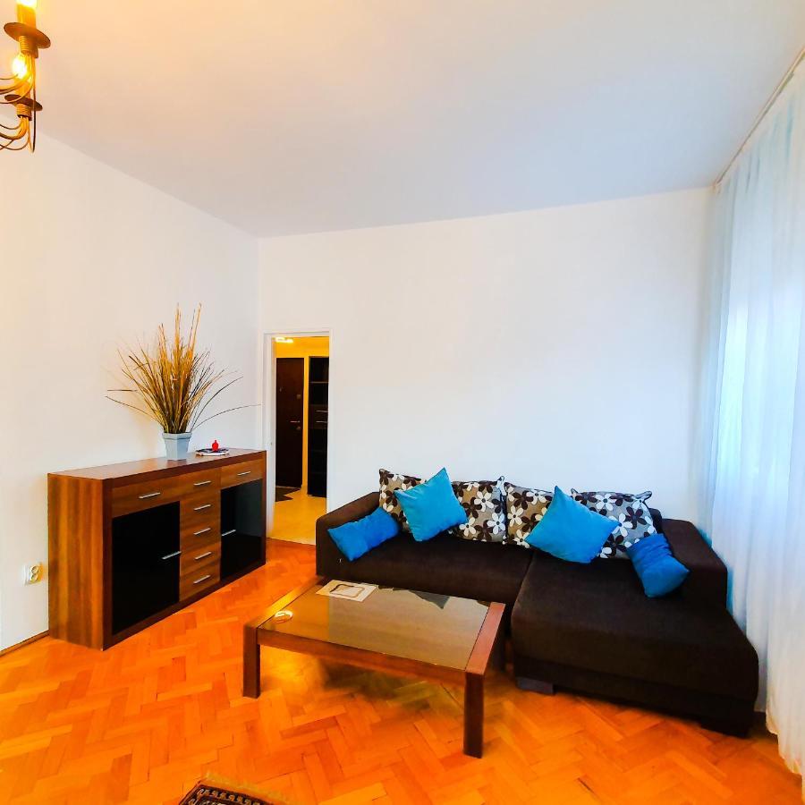 City Center Apartment Bukarest Kültér fotó